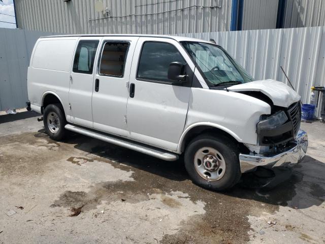 1GTW7AFG2L1172433 - 2020 GMC SAVANA G2500 WHITE photo 4