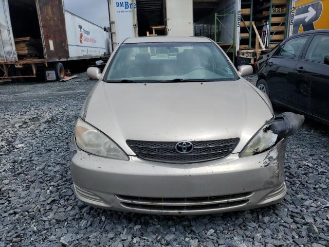 4T1BF32K64U584602 - 2004 TOYOTA CAMRY LE BEIGE photo 5