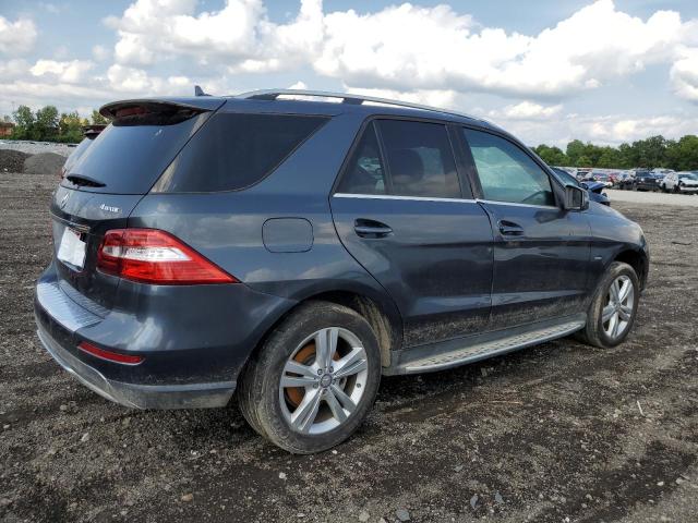 4JGDA5HB4CA016889 - 2012 MERCEDES-BENZ ML 350 4MATIC GRAY photo 3