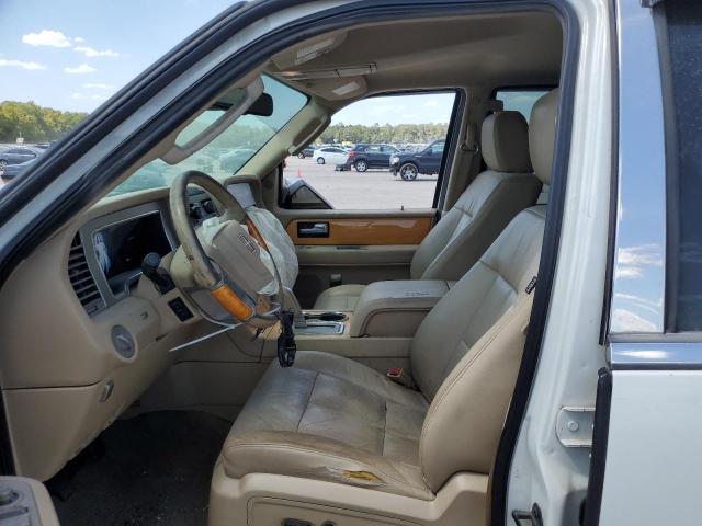 5LMFL27568LJ19012 - 2008 LINCOLN NAVIGATOR L WHITE photo 7