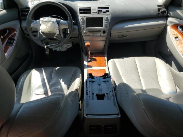 4T1BK3EK5BU625726 - 2011 TOYOTA CAMRY SE Silber Foto 8