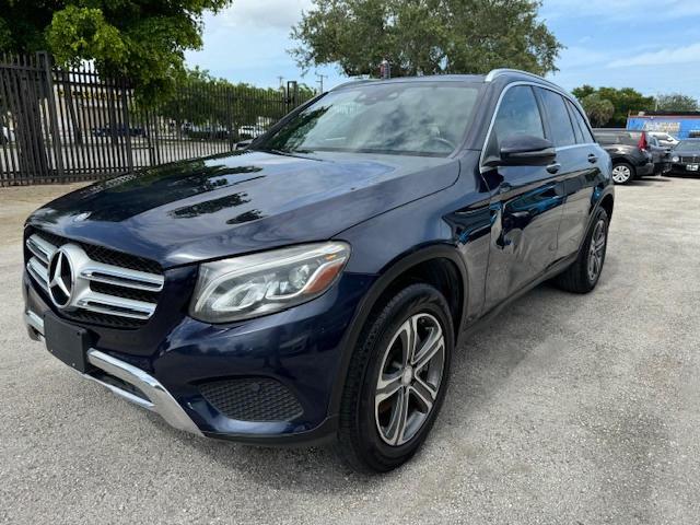 WDC0G4KB3HF154853 - 2017 MERCEDES-BENZ GLC 300 4MATIC BLUE photo 1