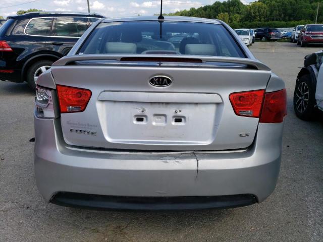 KNAFU4A27A5880508 - 2010 KIA FORTE EX SILVER photo 6