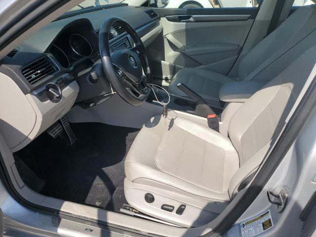 1VWDT7A36HC022196 - 2017 VOLKSWAGEN PASSAT R-LINE Արծաթագույն լուսանկար 7