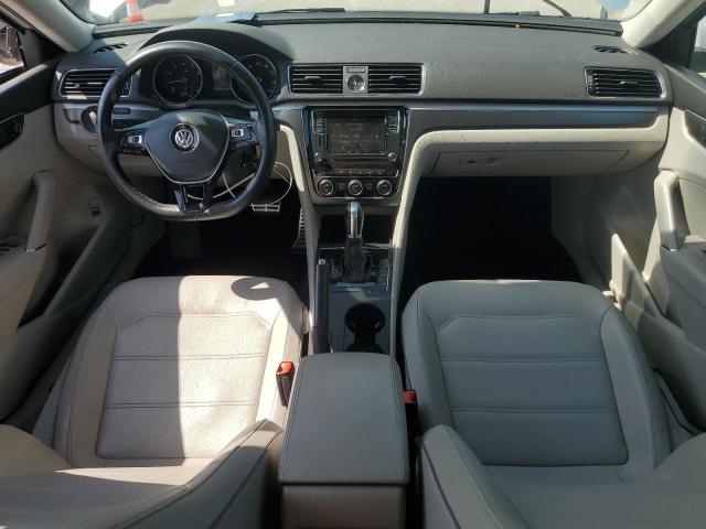 1VWDT7A36HC022196 - 2017 VOLKSWAGEN PASSAT R-LINE Արծաթագույն լուսանկար 8