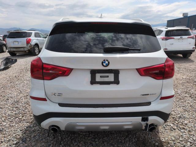 5UXTR9C54JLD72215 - 2018 BMW X3 XDRIVE30I WHITE photo 6