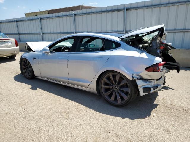 5YJSA1E22JF231877 - 2018 TESLA MODEL S Արծաթագույն լուսանկար 2
