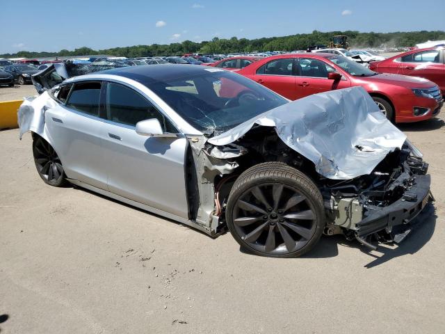 5YJSA1E22JF231877 - 2018 TESLA MODEL S Արծաթագույն լուսանկար 4