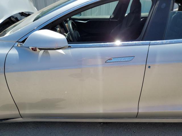 5YJSA1E22JF231877 - 2018 TESLA MODEL S Արծաթագույն լուսանկար 7