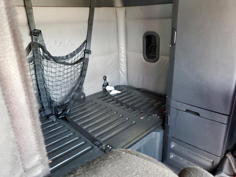 3AKJHHDR8KSKE4168 - 2019 FREIGHTLINER CASCADIA 1 Красный фото 6