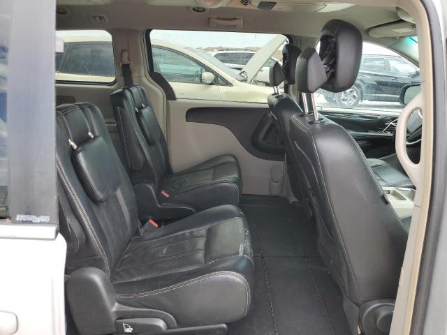 2C4RC1BG7CR312499 - 2012 CHRYSLER TOWN & COU TOURING SILVER photo 10