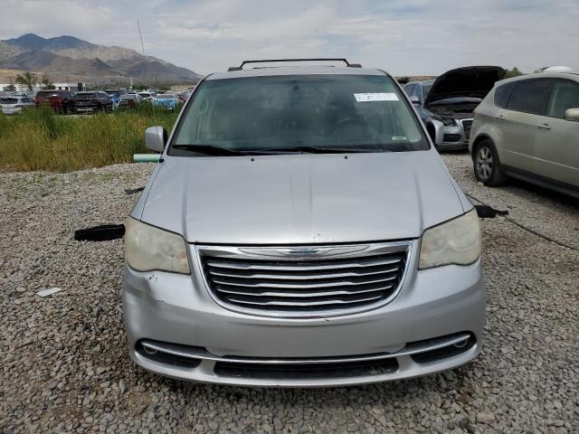 2C4RC1BG7CR312499 - 2012 CHRYSLER TOWN & COU TOURING SILVER photo 5