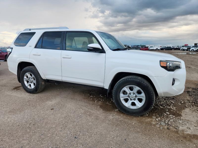 JTEZU5JR2G5117965 - 2016 TOYOTA 4RUNNER SR5 白色 照片 4