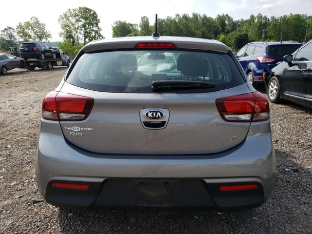 3KPA25AD7ME382733 - 2021 KIA RIO S GRAY photo 6