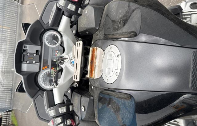 WB10A1306HZ399628 - 2017 BMW R1200 RT GRAY photo 9