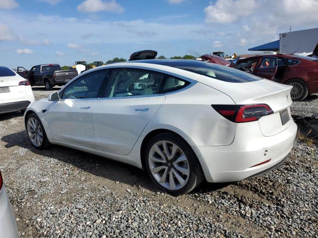 5YJ3E1EAXLF793478 - 2020 TESLA MODEL 3 WHITE photo 2