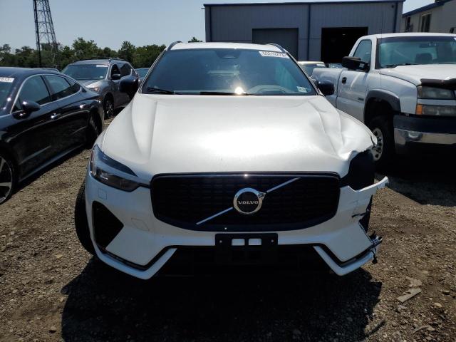 YV4062RM5N1086792 - 2022 VOLVO XC60 B6 R-DESIGN WHITE photo 5