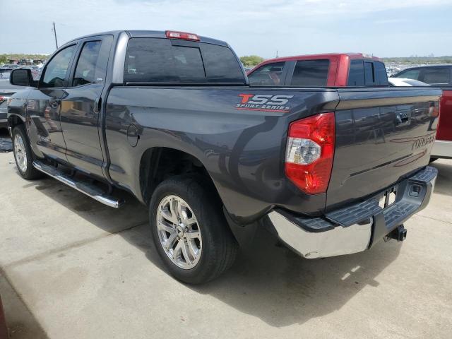 5TFRM5F18JX131257 - 2018 TOYOTA TUNDRA DOUBLE CAB SR/SR5 GRAY photo 2