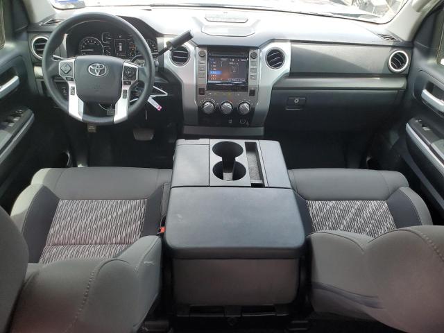5TFRM5F18JX131257 - 2018 TOYOTA TUNDRA DOUBLE CAB SR/SR5 GRAY photo 8