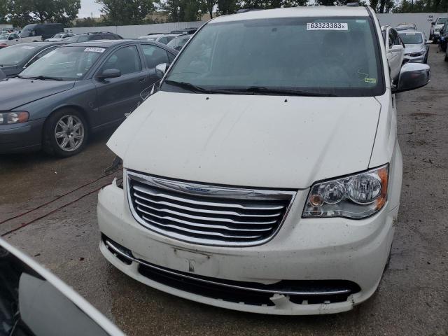 2C4RC1CG1DR534181 - 2013 CHRYSLER TOWN & COU TOURING L WHITE photo 5