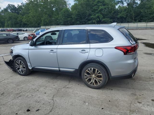 JA4AZ3A30HZ045171 - 2017 MITSUBISHI OUTLANDER SE SILVER photo 2
