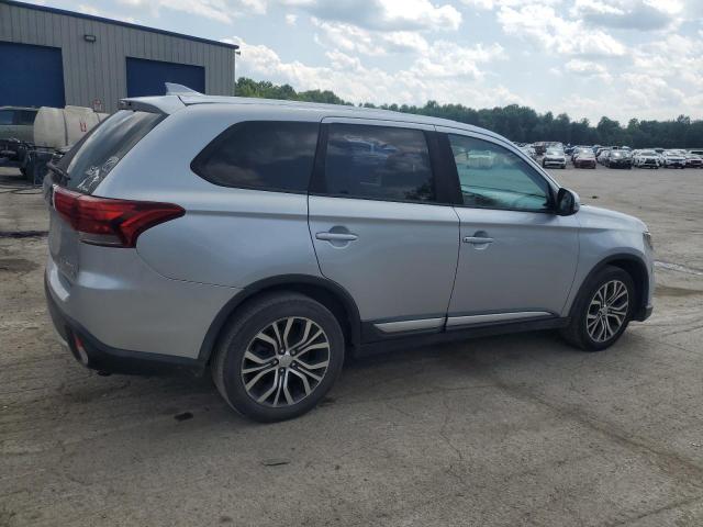 JA4AZ3A30HZ045171 - 2017 MITSUBISHI OUTLANDER SE SILVER photo 3
