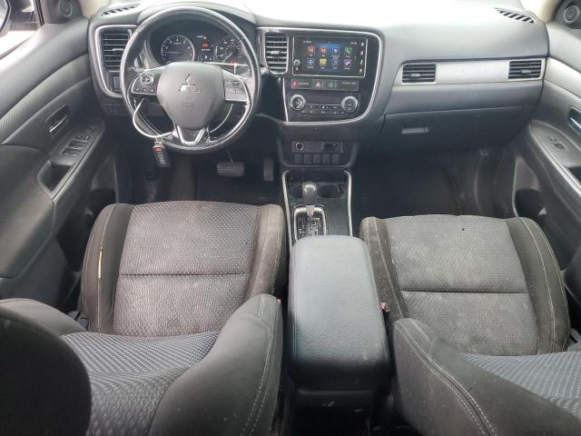 JA4AZ3A30HZ045171 - 2017 MITSUBISHI OUTLANDER SE SILVER photo 8