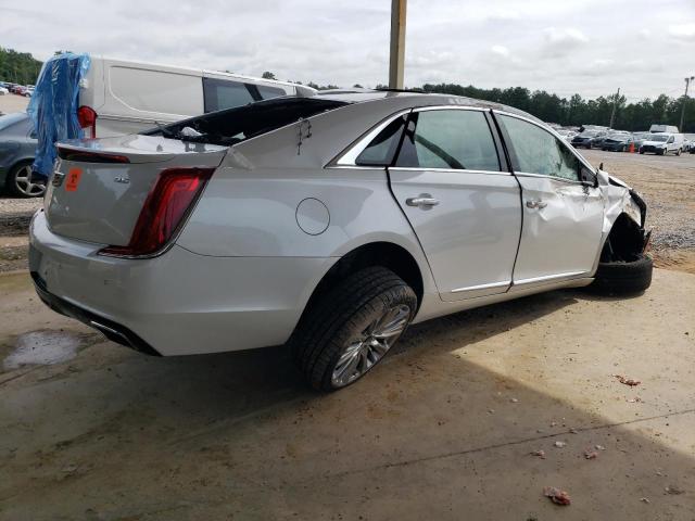 2G61S5S37J9163581 - 2018 CADILLAC XTS PLATINUM WHITE photo 3