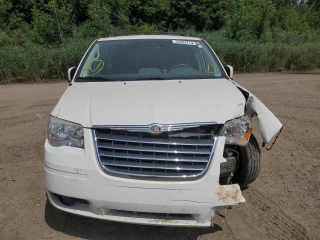 2A8HR54139R675944 - 2009 CHRYSLER TOWN & COU TOURING WHITE photo 5