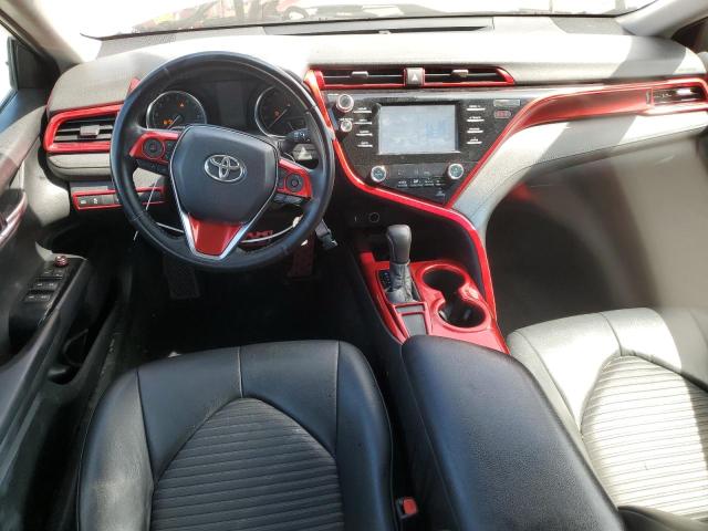 4T1B11HK2JU604799 - 2018 TOYOTA CAMRY L WHITE photo 8