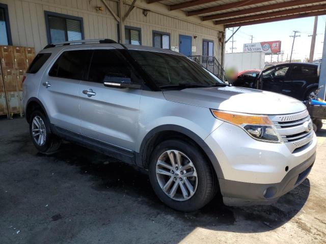 1FM5K7D86DGB15039 - 2013 FORD EXPLORER XLT 银色 照片 4