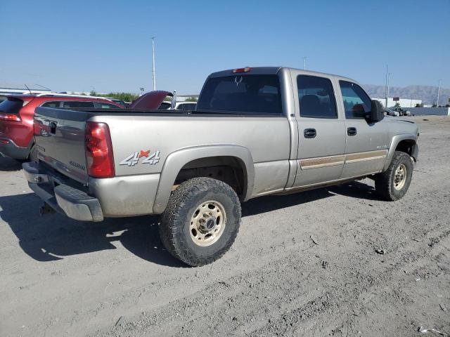 1GCHK23UX3F232209 - 2003 CHEVROLET SILVERADO K2500 HEAVY DUTY SILVER photo 3