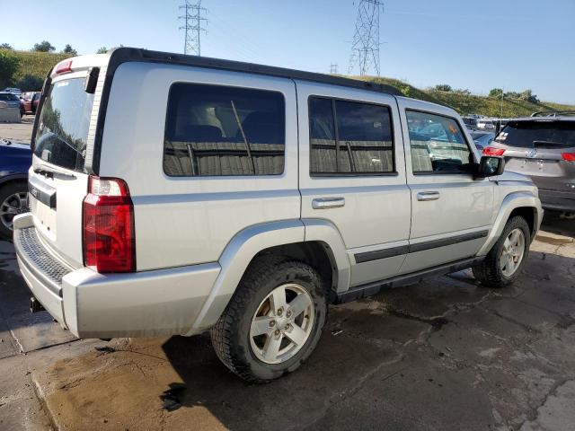 1J8HG48K28C149122 - 2008 JEEP COMMANDER SPORT Silber Foto 3