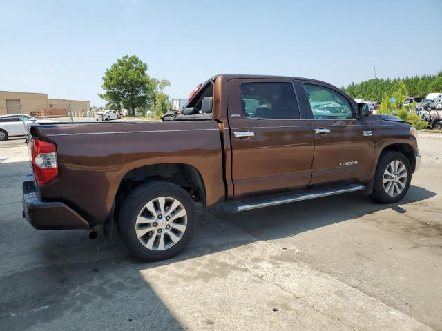 5TFFW5F16HX212698 - 2017 TOYOTA TUNDRA CREWMAX LIMITED BROWN photo 3