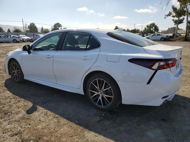 4T1G31AK0PU608952 - 2023 TOYOTA CAMRY SE NIGHT SHADE WHITE photo 2