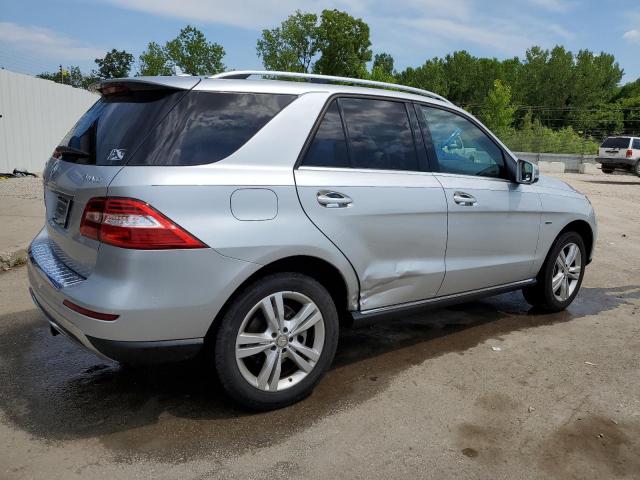 4JGDA5HB1CA034802 - 2012 MERCEDES-BENZ ML 350 4MATIC SILVER photo 3