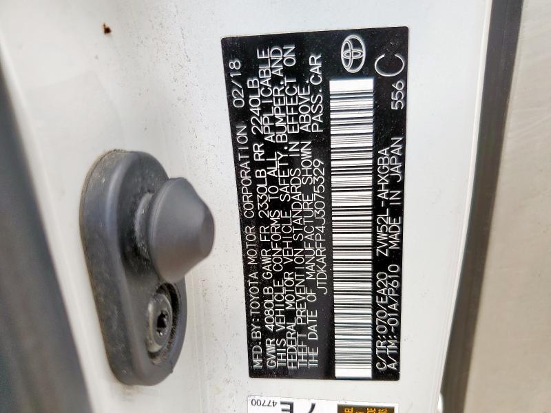 JTDKARFP4J3075329 - 2018 TOYOTA PRIUS PRIM Weiß Foto 12