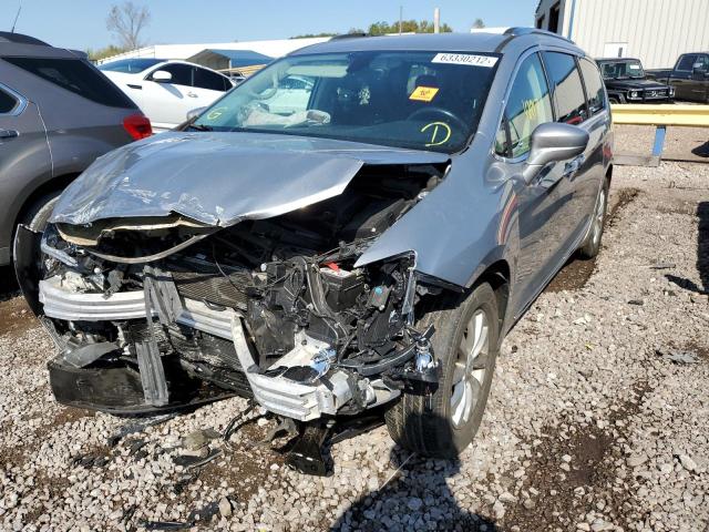 2C4RC1BG0KR548247 - 2019 CHRYSLER PACIFICA TOURING L SILVER photo 2