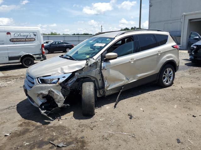 2018 FORD ESCAPE SE, null