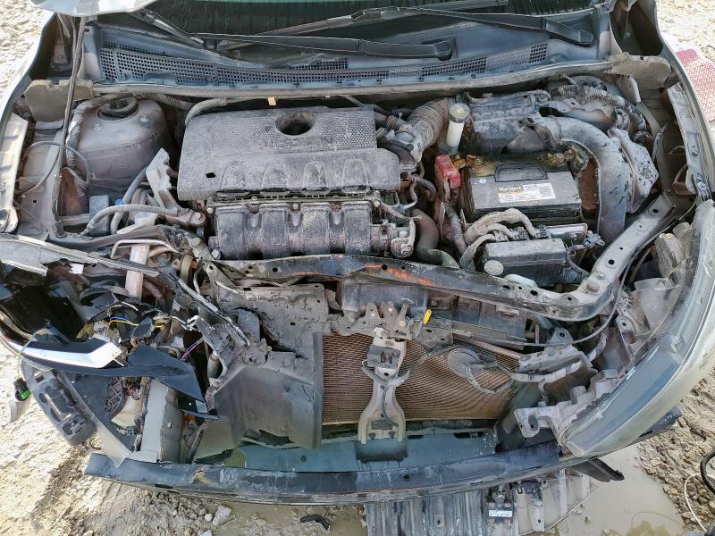 3N1AB7APXKY401425 - 2019 NISSAN SENTRA S 灰色 照片 11