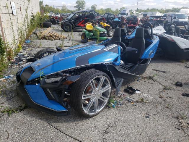 57XAAPHDXL8136957 - 2020 POLARIS SLINGSHOT SL BLUE photo 2