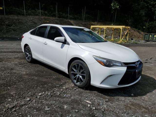 4T1BF1FK8FU969662 - 2015 TOYOTA CAMRY LE WHITE photo 4