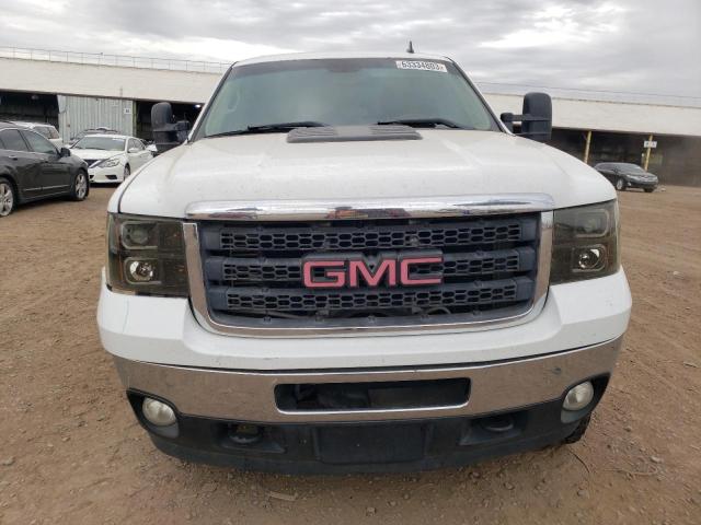 1GT120C88CF114619 - 2012 GMC SIERRA K2500 SLE WHITE photo 5