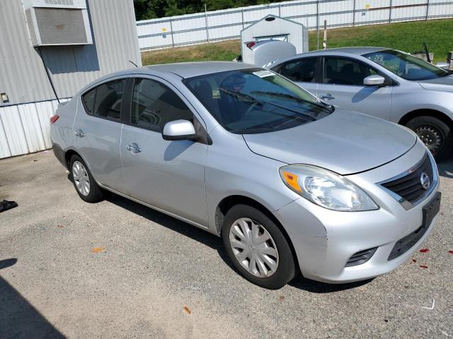 3N1CN7AP1DL833790 - 2013 NISSAN VERSA S SILVER photo 4