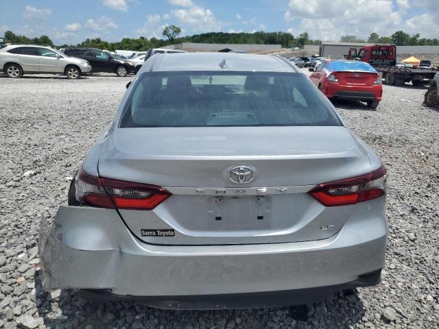 4T1C11AKXNU715248 - 2022 TOYOTA CAMRY LE SILVER photo 6