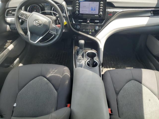 4T1C11AKXNU715248 - 2022 TOYOTA CAMRY LE SILVER photo 8