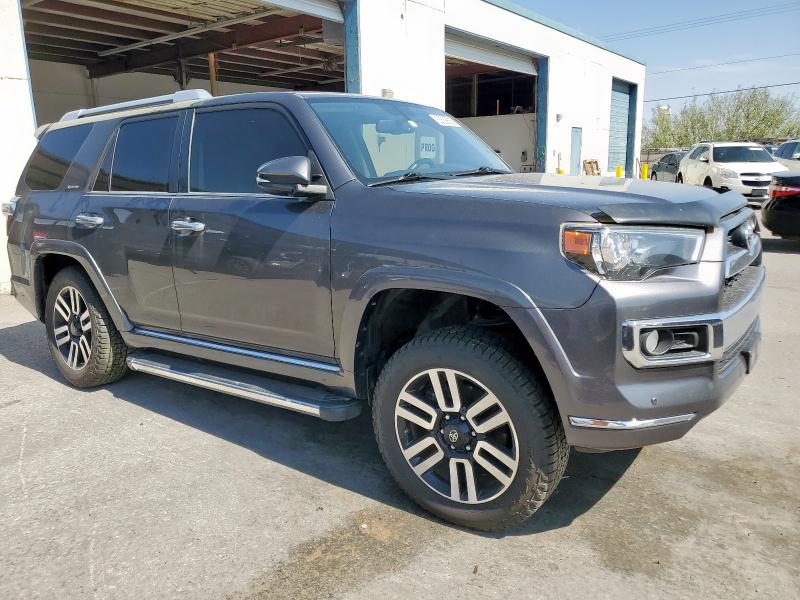 JTEBU5JR8J5555365 - 2018 TOYOTA 4RUNNER SR5/SR5 PREMIUM ნაცრისფერი ფოტო 4