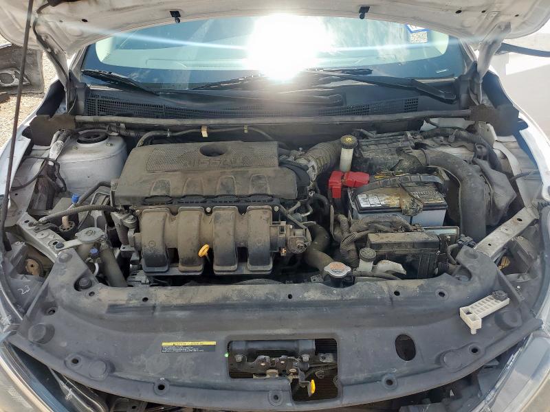 3N1AB7AP9JY321497 - 2018 NISSAN SENTRA S 白色 照片 11