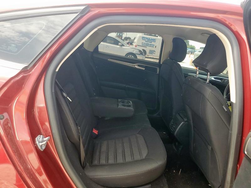 3FA6P0HDXJR144935 - 2018 FORD FUSION SE 红色 照片 10