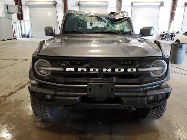 1FMEE5DP1NLA75464 - 2022 FORD BRONCO BASE 灰色 照片 5